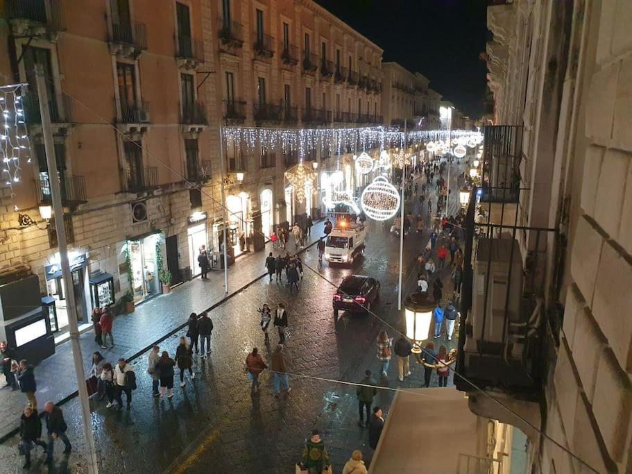 Stesicoro-Duomo Elegante Appartamento In Centro 卡塔尼亚 外观 照片