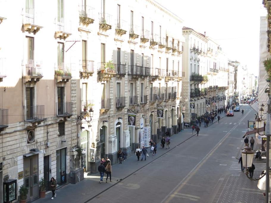Stesicoro-Duomo Elegante Appartamento In Centro 卡塔尼亚 外观 照片